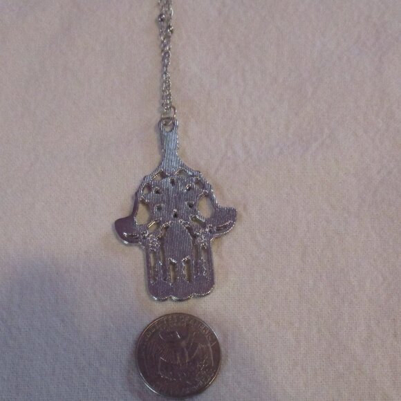 Hamsa Pendant Necklace Colorful and Napier Choker Silver Tone Metal - Picture 10 of 11
